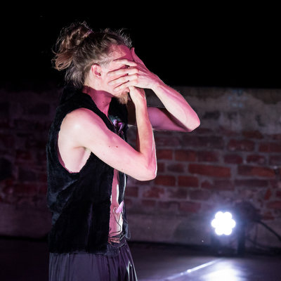 ONE BODY IS NOT ENOUGH <em>Photo: Saša Huzjak</em>